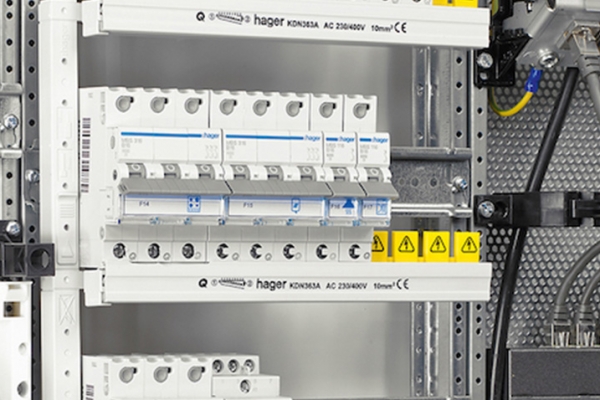 elektroF518FC4F-4DD4-E735-ECCE-556D8870F030.jpg